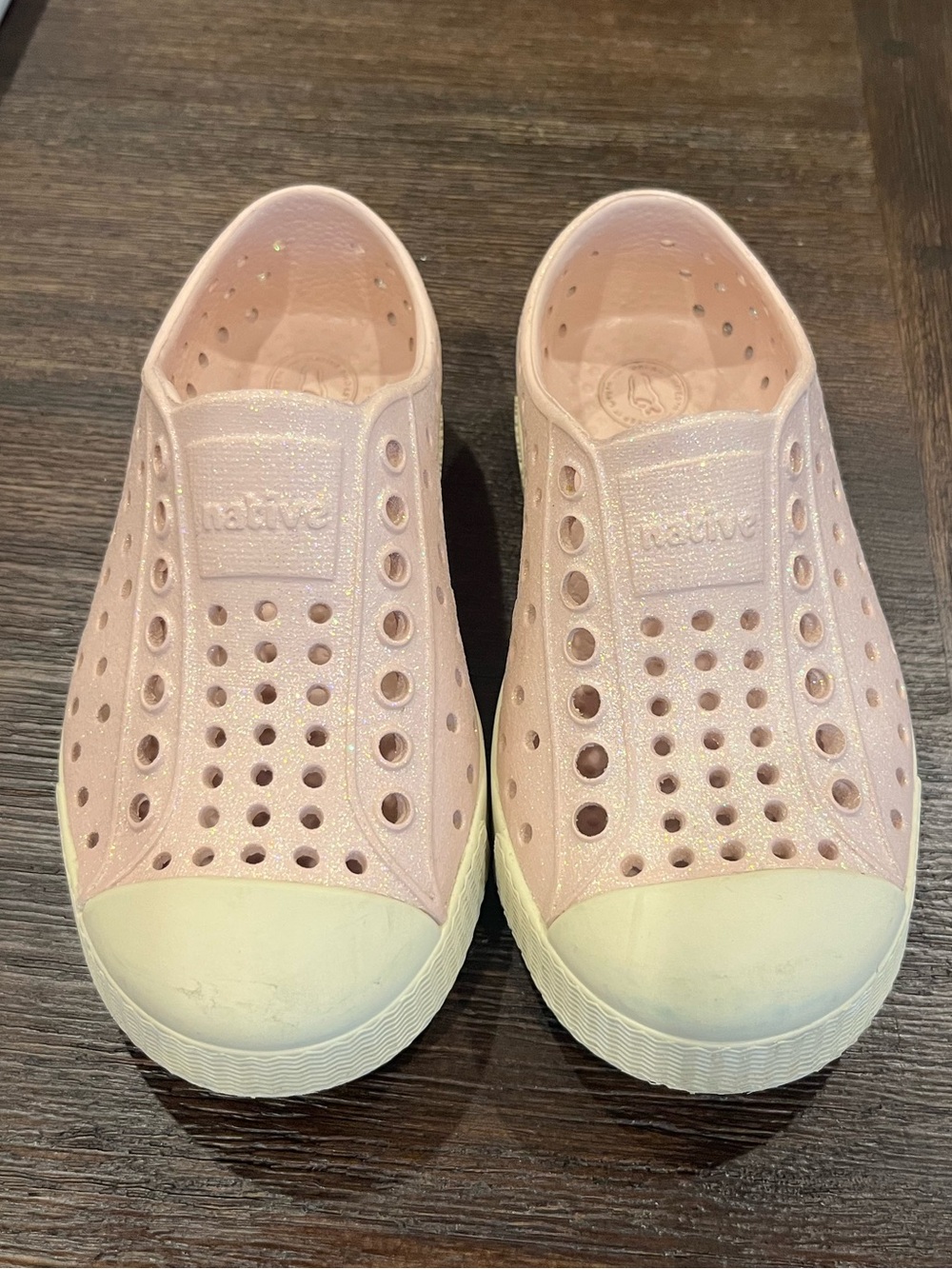 Native Jefferson Slip-On Shoes Light Pink Sparkle | Chameleon Pink Bling Size 8